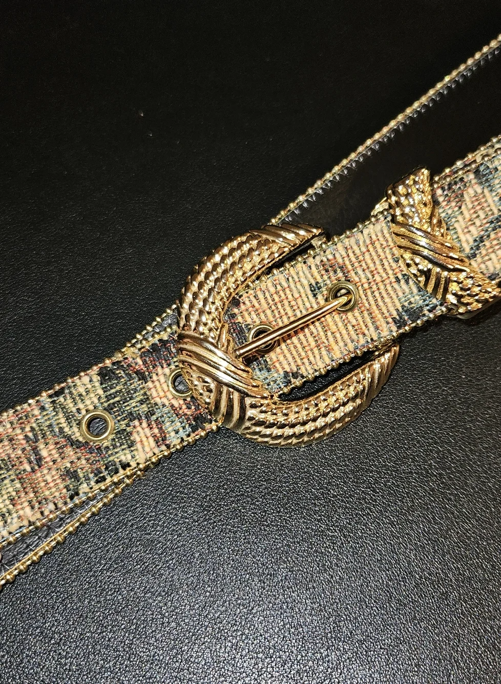 Vintage Women's Floral Tapestry Statement Belt With Gold Buckle Size S